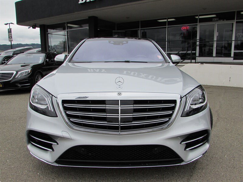 Used 2018 Mercedes-Benz S 560 Sedan image 2