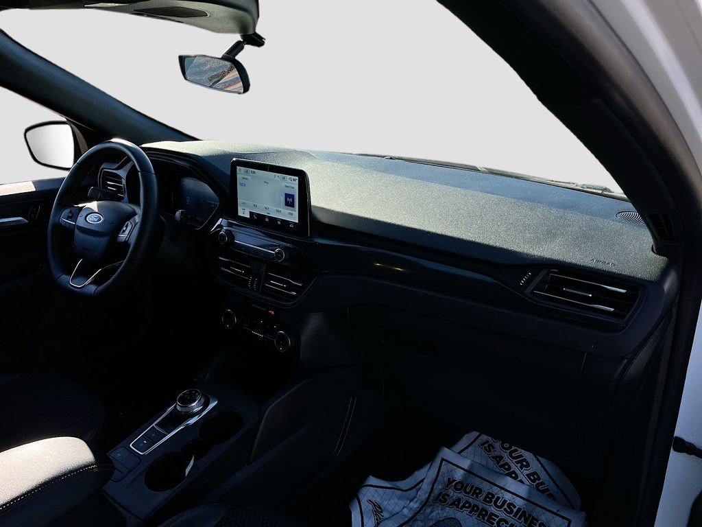 Used 2025 Ford Escape ST-Line Elite image 28