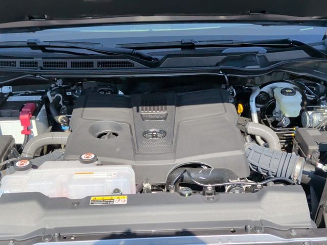 New 2026 Toyota Tundra Limited AWD/4WD image 33