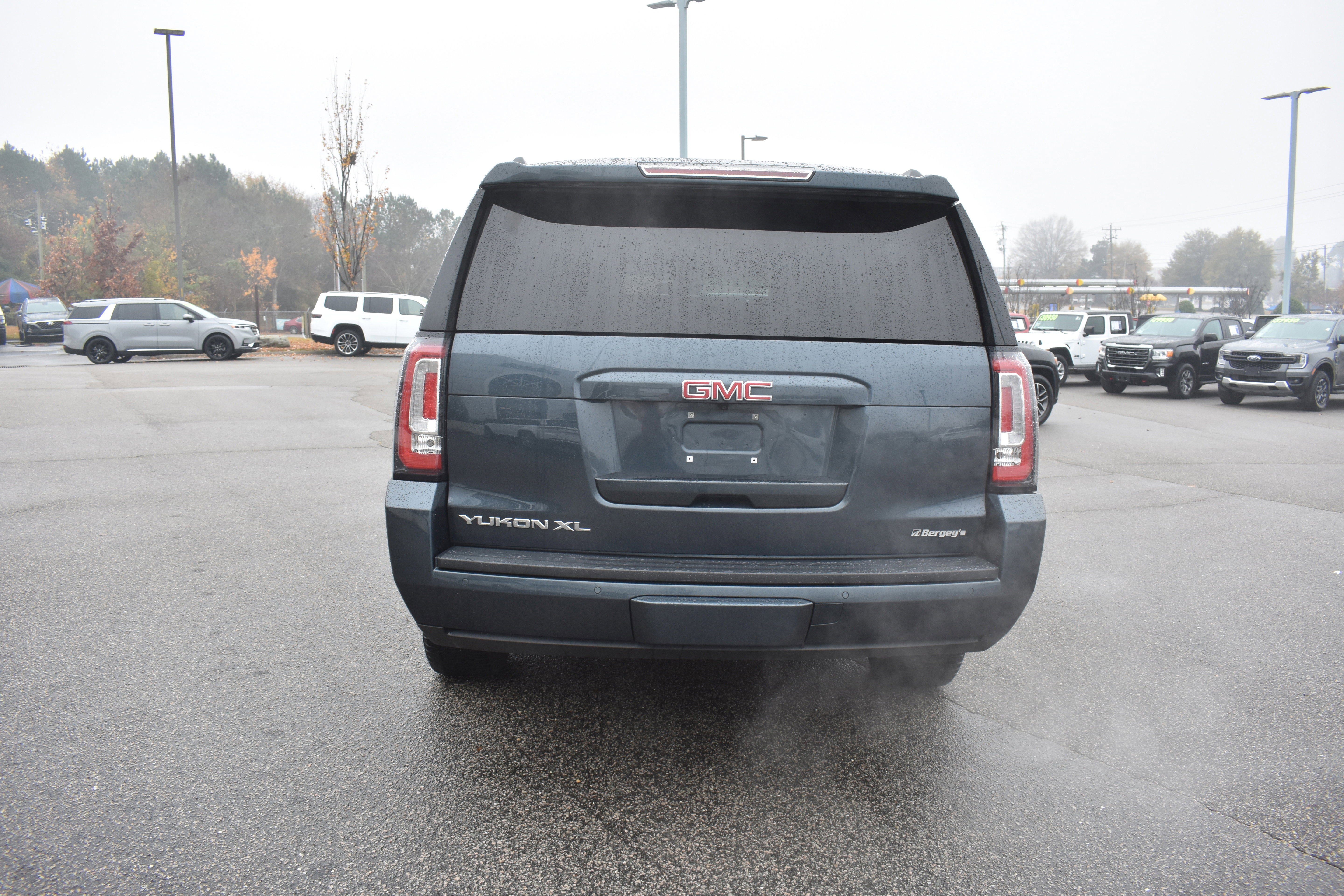 Used 2019 GMC Yukon XL SLT w/ Open Road Package image 8