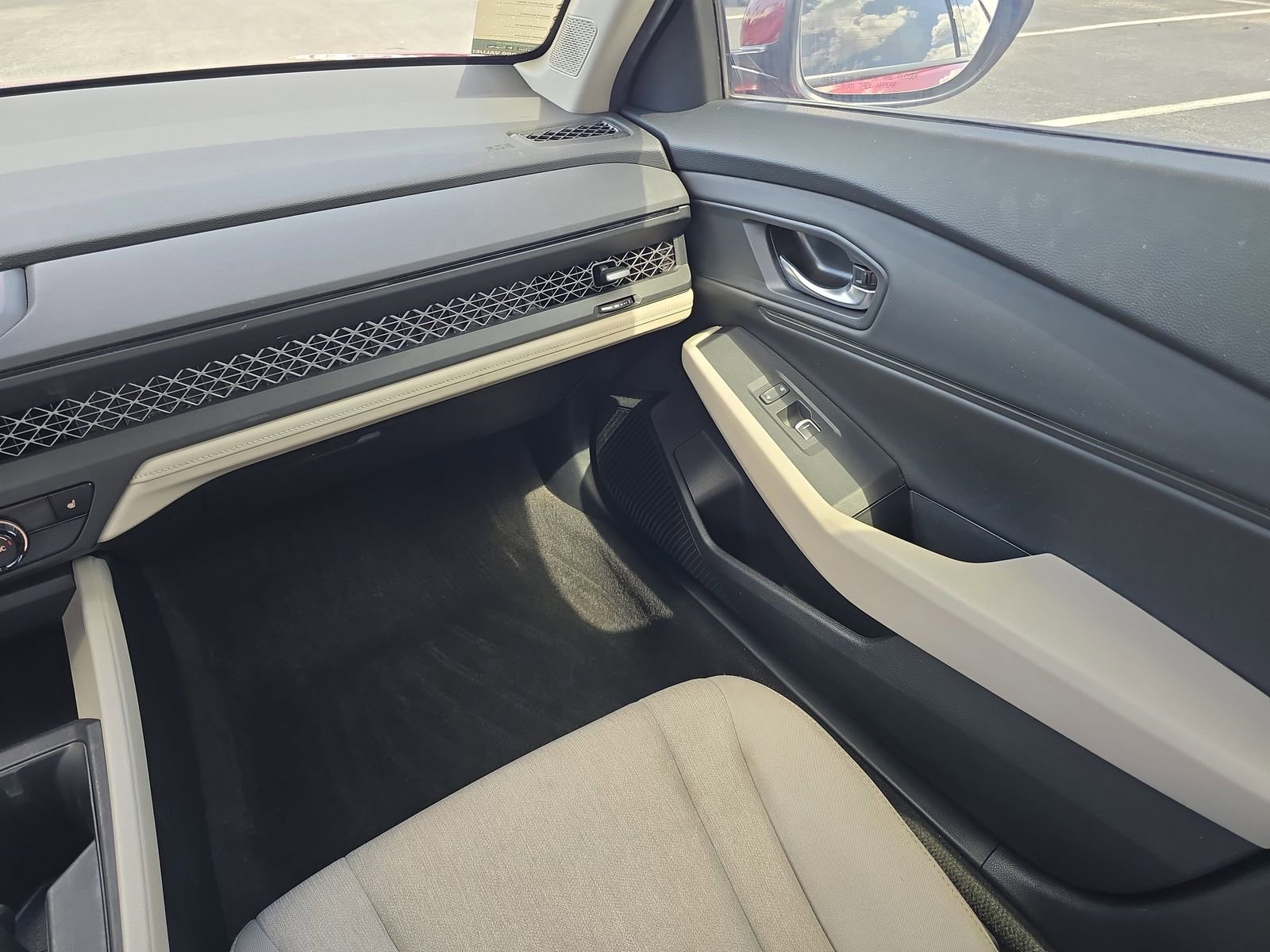 Certified 2024 Honda Accord EX image 12