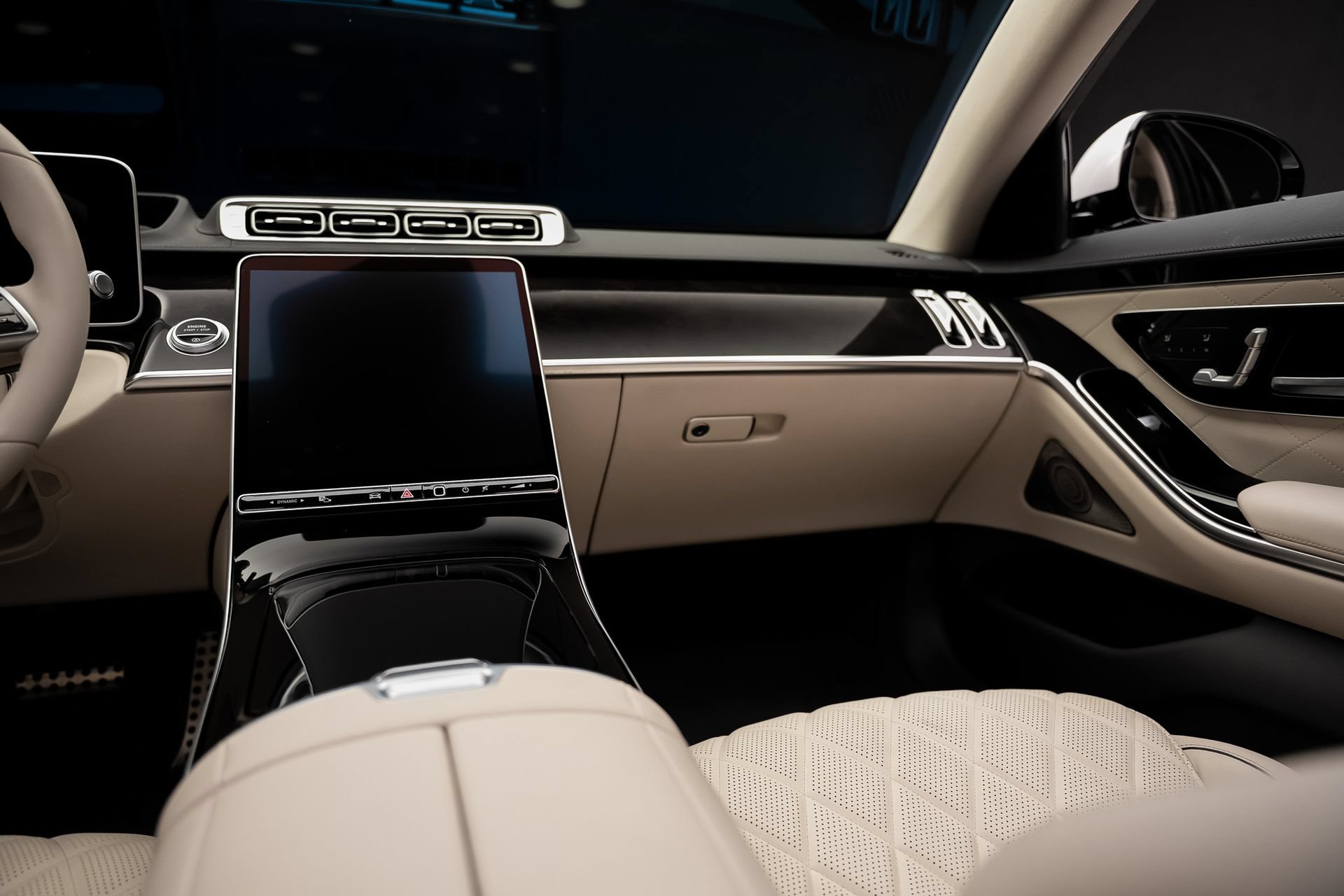 Used 2023 Mercedes-Benz S 580 4MATIC Sedan image 42
