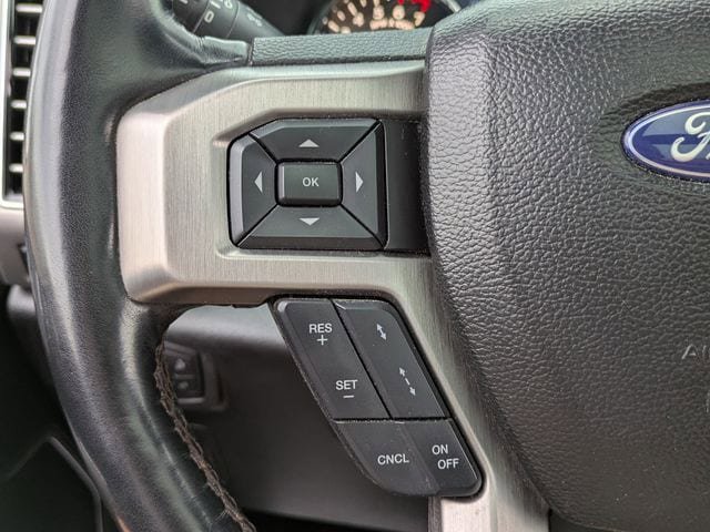 Used 2018 Ford F150 Platinum w/ Equipment Group 701A Luxury image 27