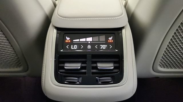 New 2026 Volvo XC90 B6 Ultra w/ Protection Package AWD/4WD image 34