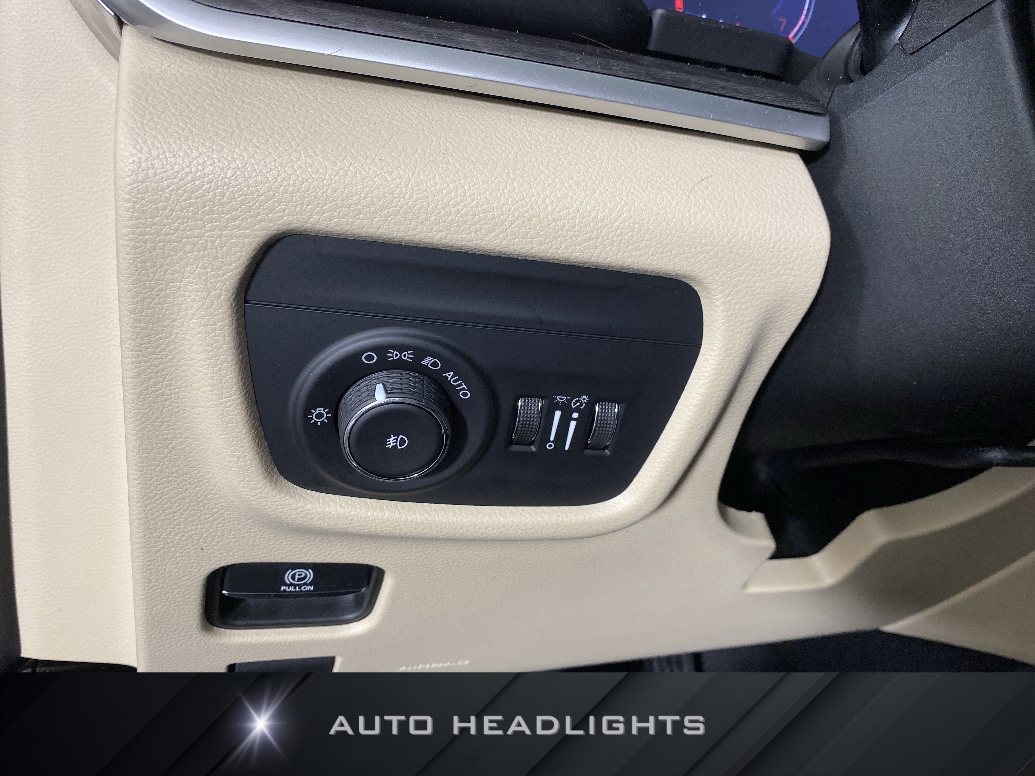 Used 2022 Jeep Grand Cherokee Limited image 27