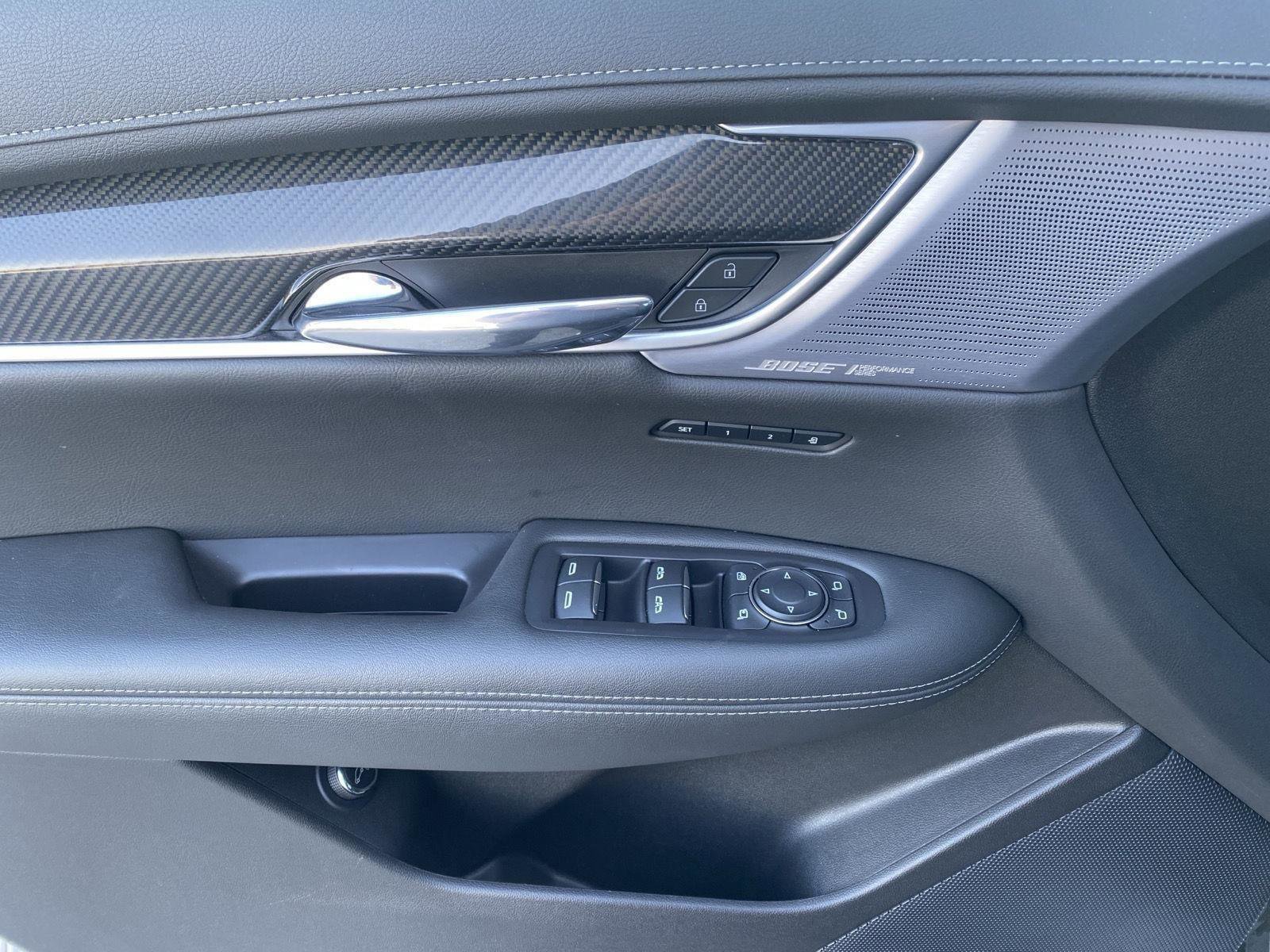 Used 2020 Cadillac XT6 Sport AWD/4WD image 12