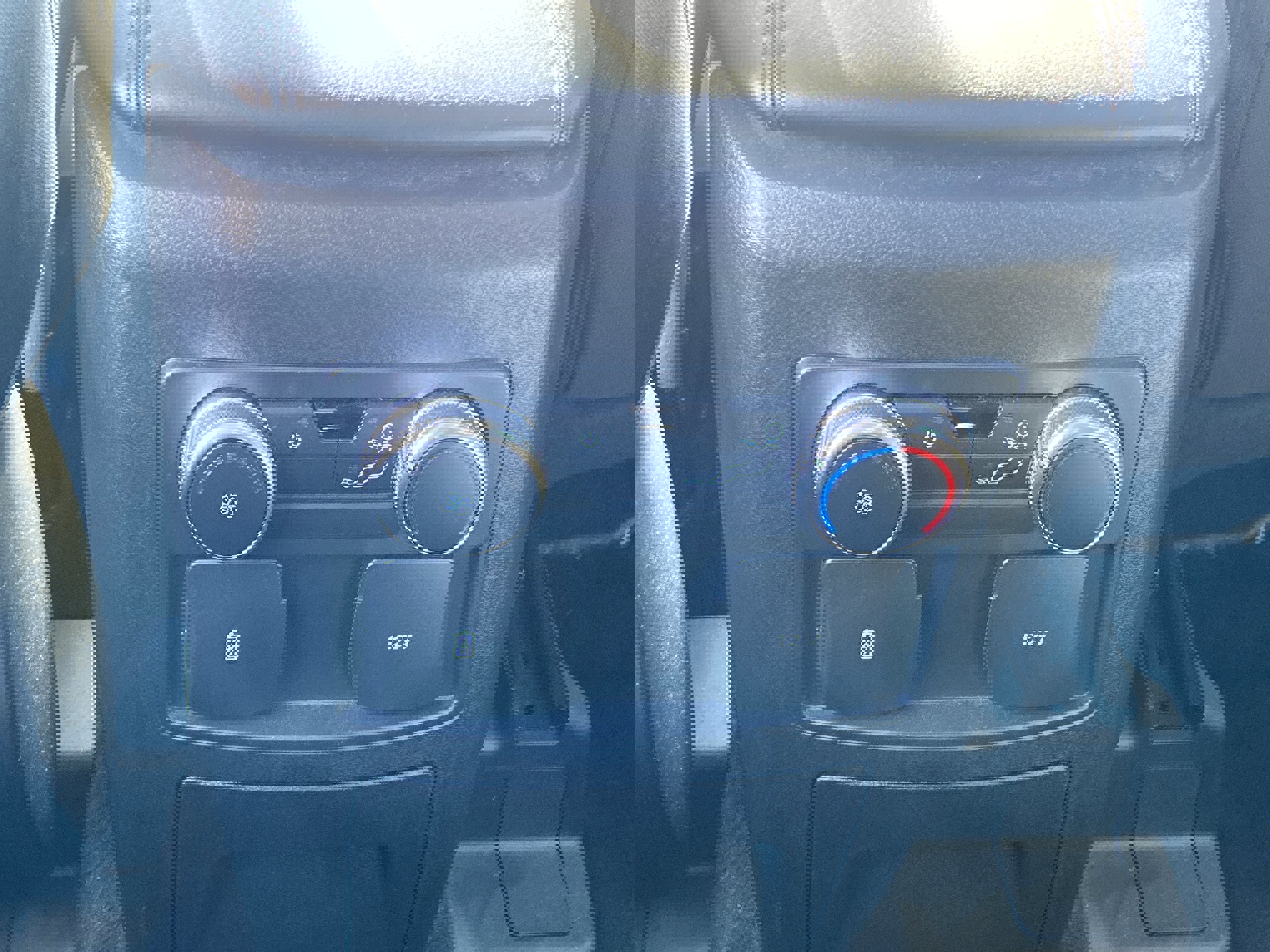 Used 2022 Ford Explorer XLT image 24