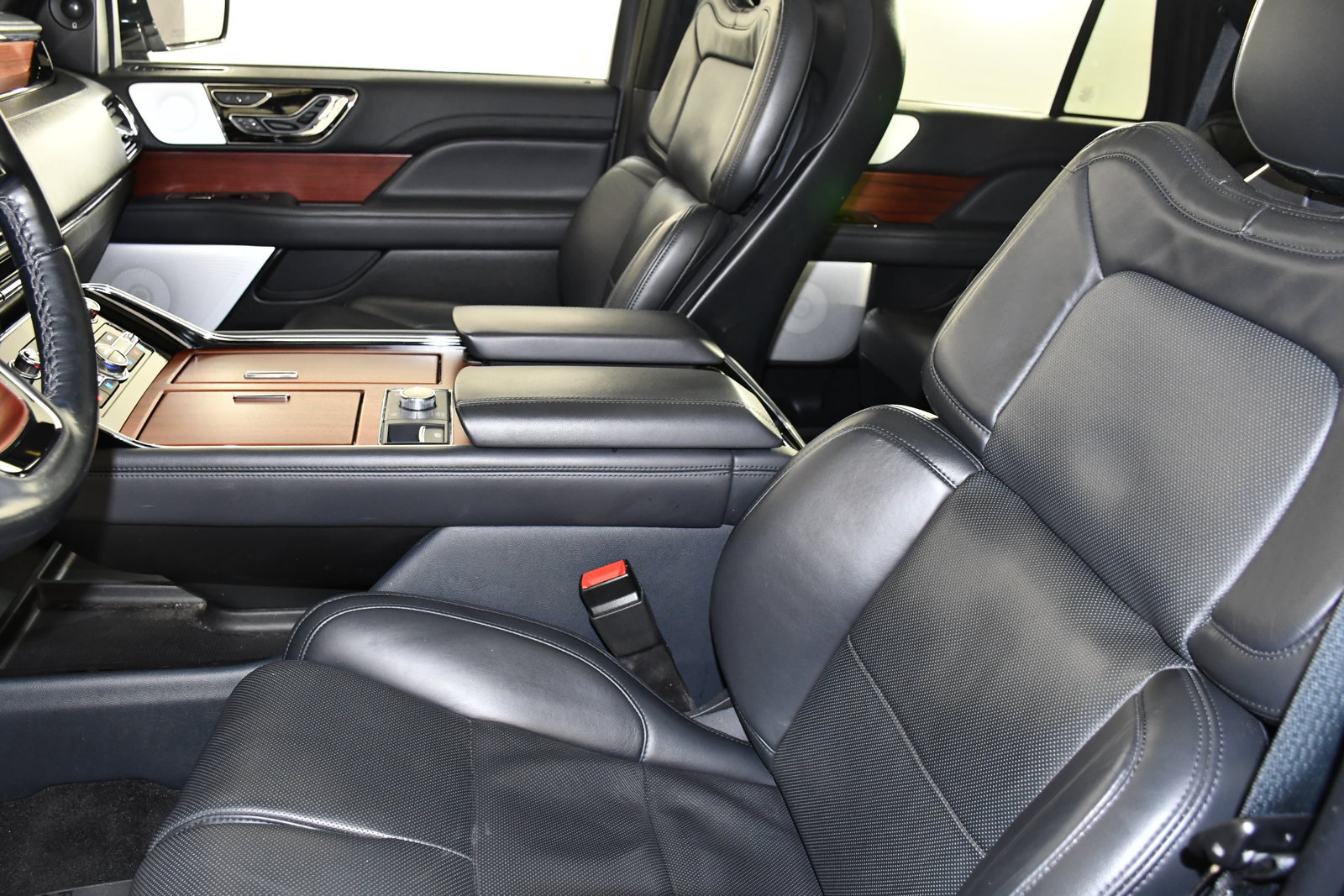 Used 2023 Lincoln Navigator L Reserve AWD/4WD image 43