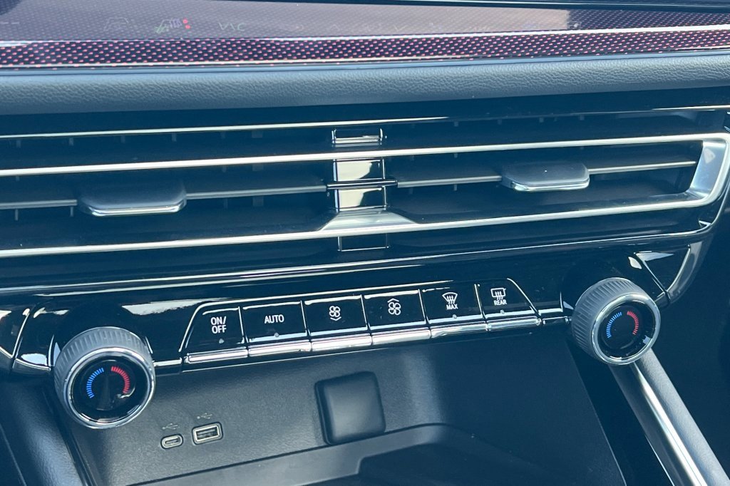 New 2026 Chevrolet Traverse RS image 19