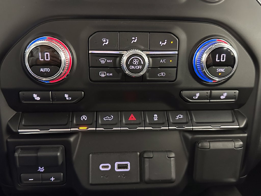 Used 2020 GMC Sierra 1500 Elevation w/ Elevation Value Package AWD/4WD image 18