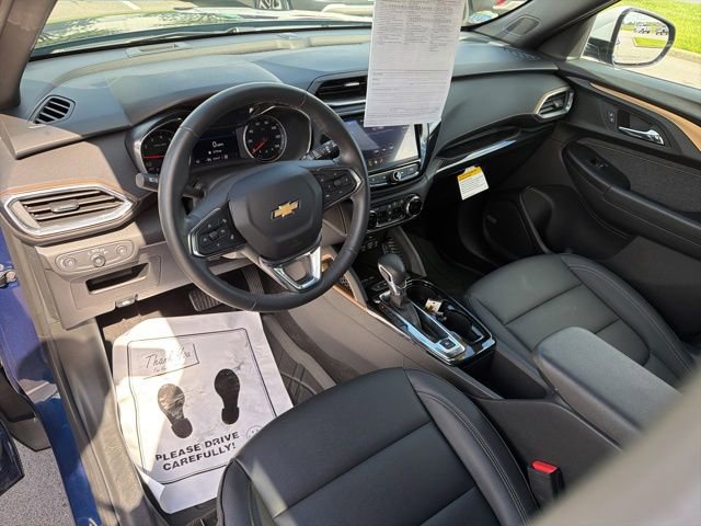 Used 2023 Chevrolet TrailBlazer ACTIV w/ Sun and Liftgate Package AWD/4WD image 17