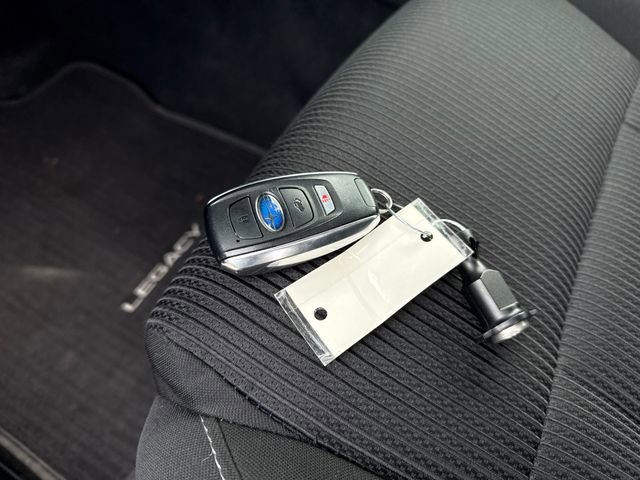 Used 2025 Subaru Legacy Premium AWD/4WD image 30