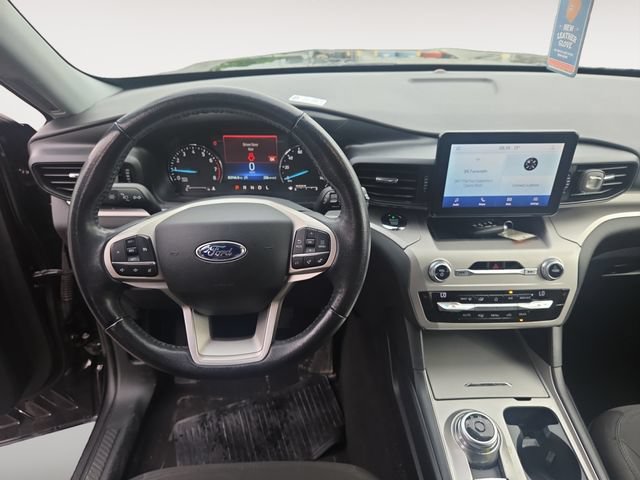 Used 2021 Ford Explorer XLT AWD/4WD image 10
