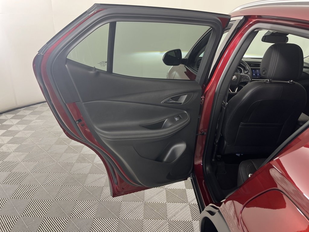 Used 2023 Buick Encore GX Essence w/ Experience Buick Package image 12