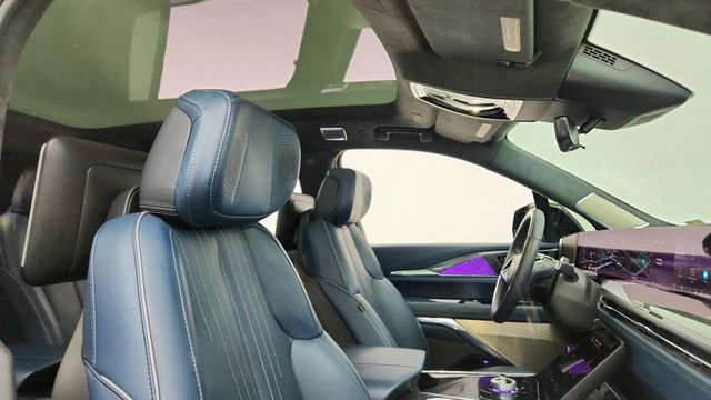 Used 2025 Cadillac Escalade IQ Sport 2 image 22