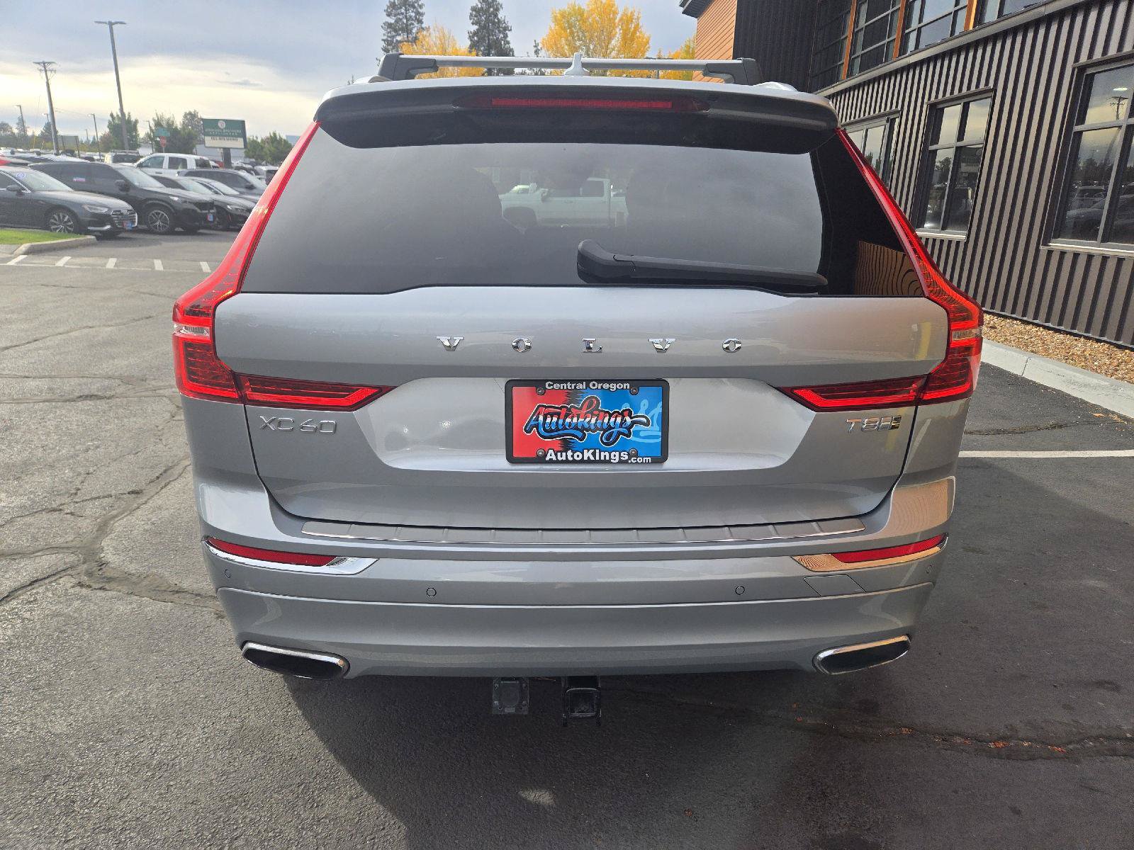Used 2018 Volvo XC60 T8 Inscription w/ Advanced Package AWD/4WD image 4