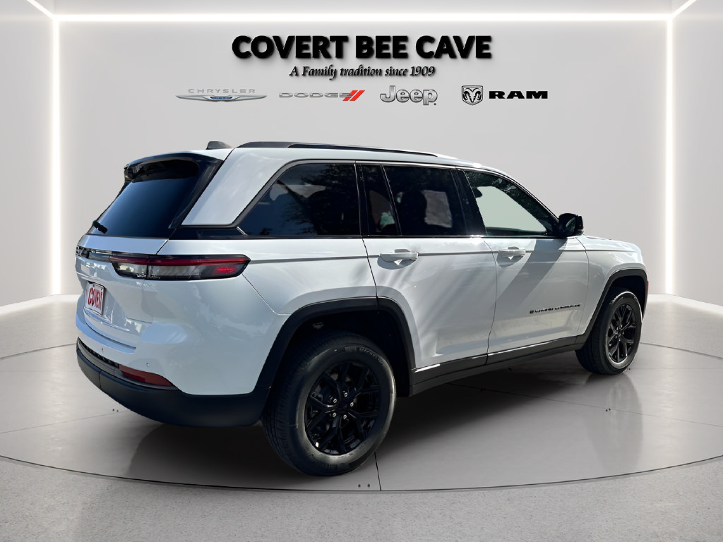 New 2026 Jeep Grand Cherokee Altitude RWD image 11