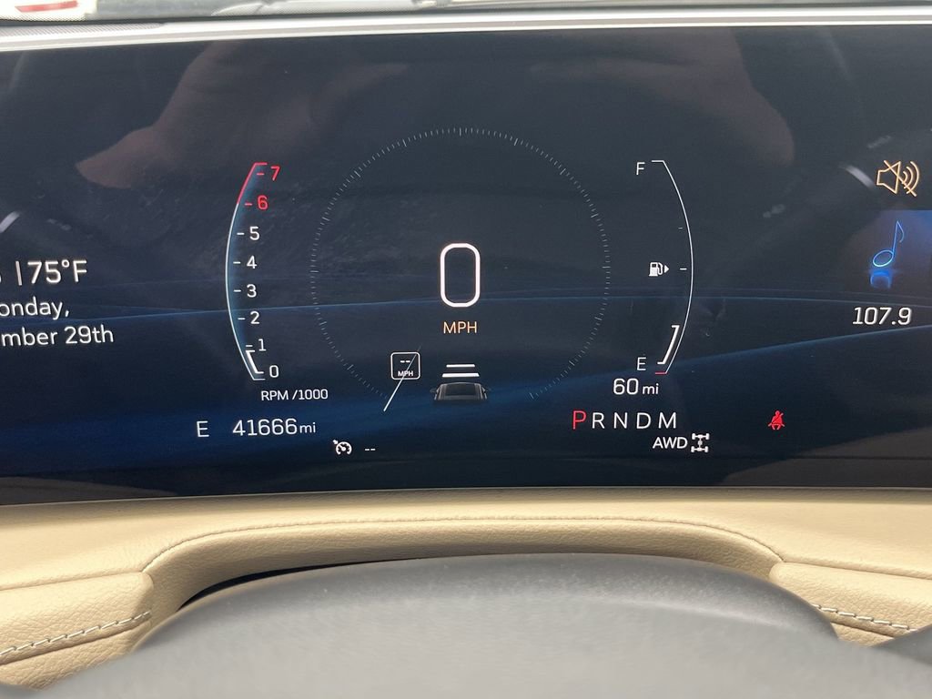 Certified 2024 Cadillac XT4 Premium Luxury image 3