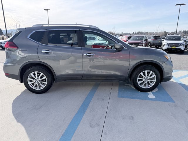 Certified 2017 Nissan Rogue SV w/ SV Premium Package image 5