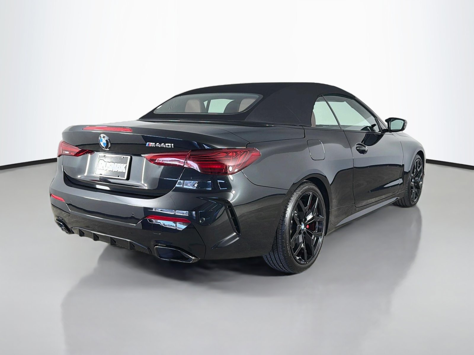 Certified 2025 BMW M440i Convertible w/ Shadowloine Package RWD image 7