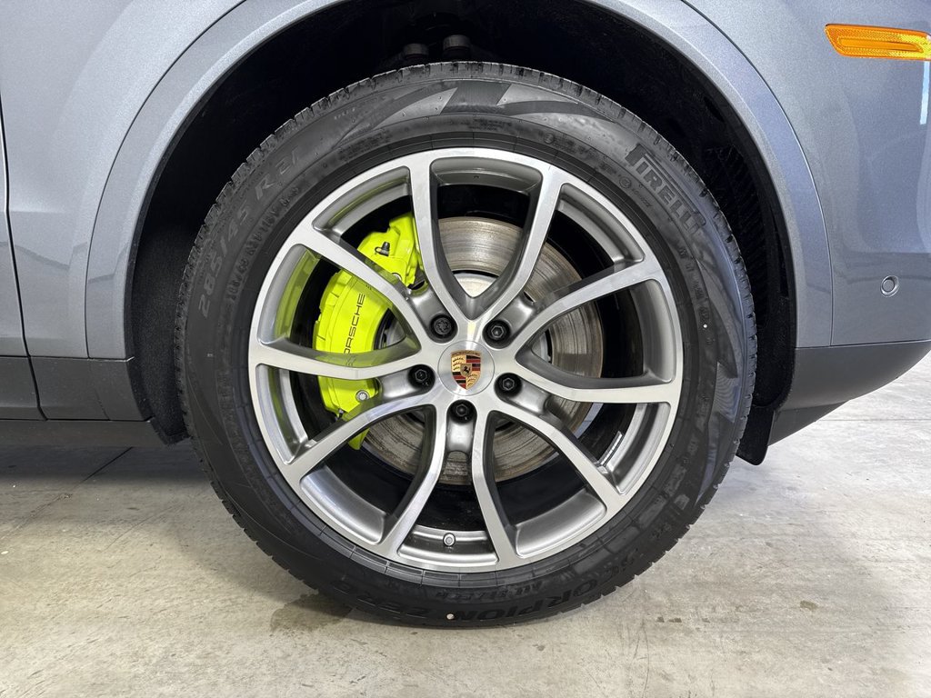 New 2026 Porsche Cayenne E-Hybrid AWD/4WD image 15