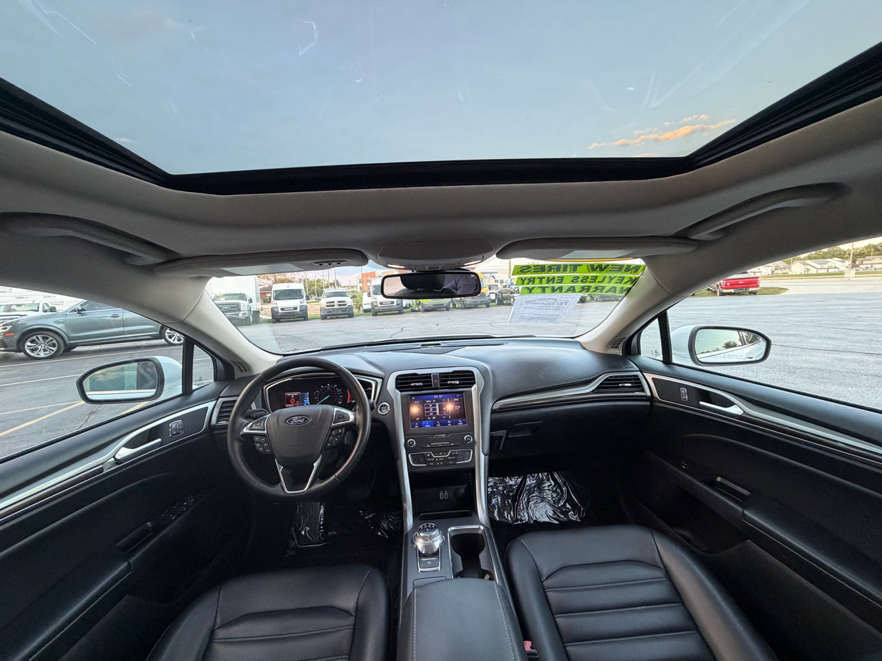 Used 2020 Ford Fusion SEL image 15