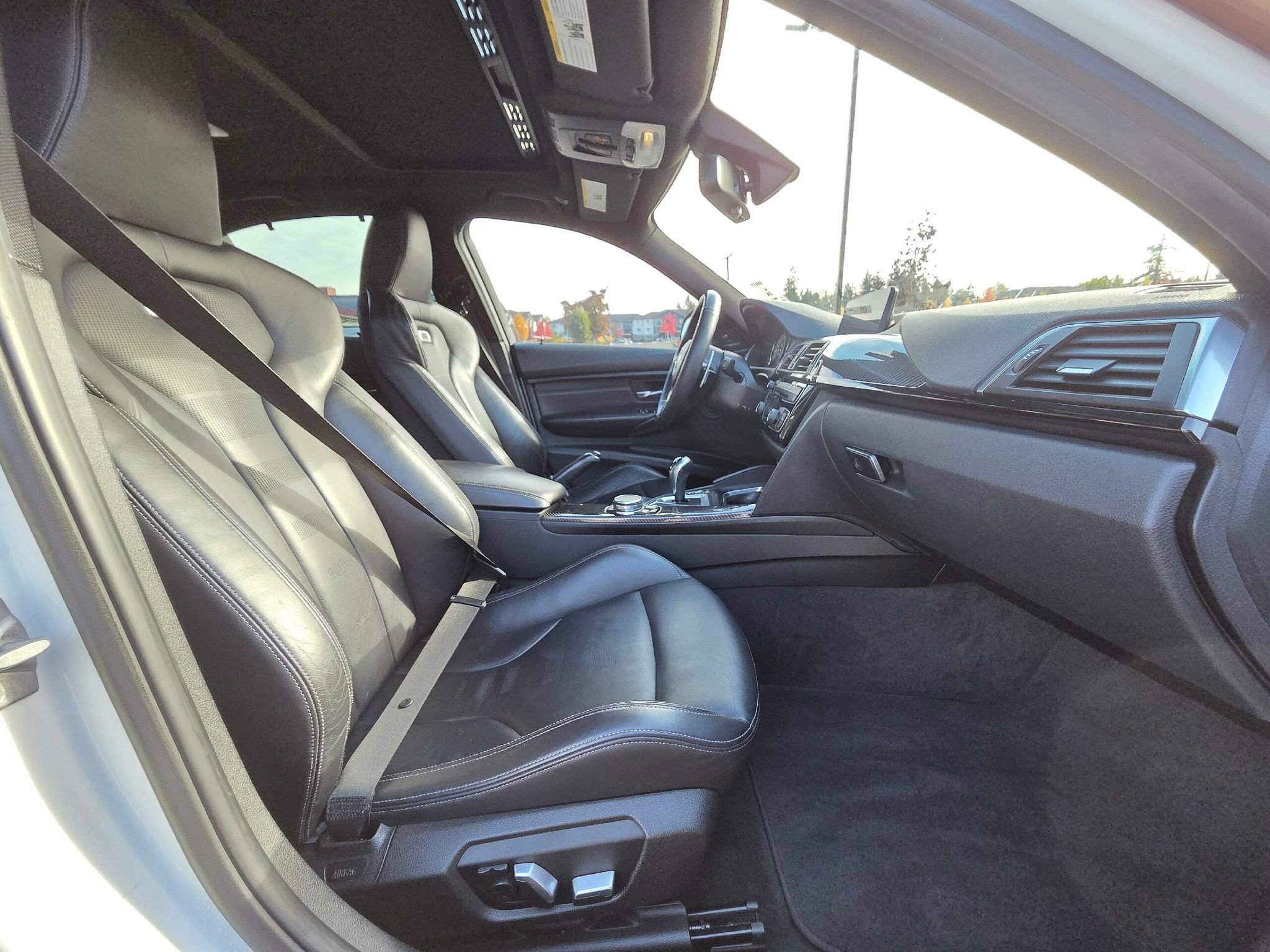 Used 2016 BMW M3 RWD image 30