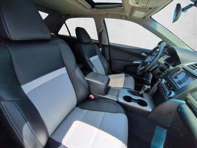 Used 2012 Toyota Camry SE FWD image 19