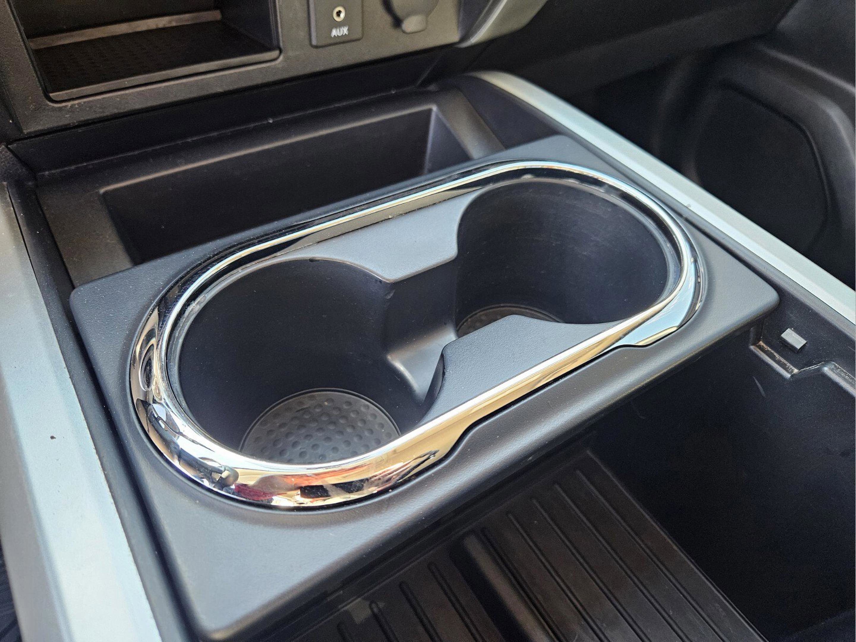 Used 2018 Nissan Titan PRO-4X image 16