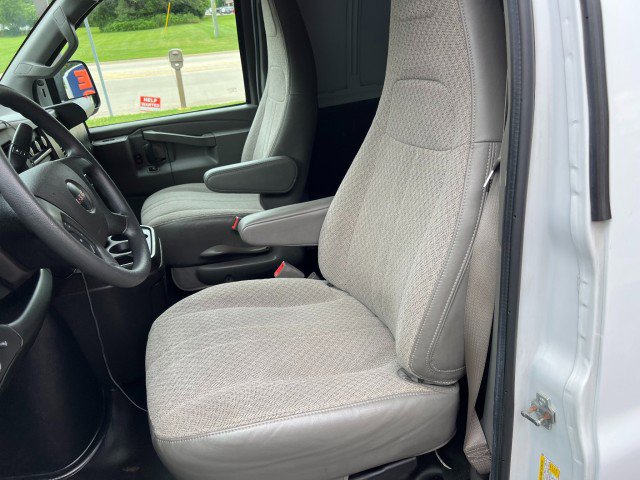 Used 2019 GMC Savana 2500 w/ Driver Convenience Package image 12