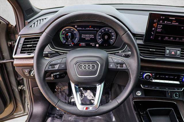 Used 2025 Audi Q5 e Premium Plus AWD/4WD image 13