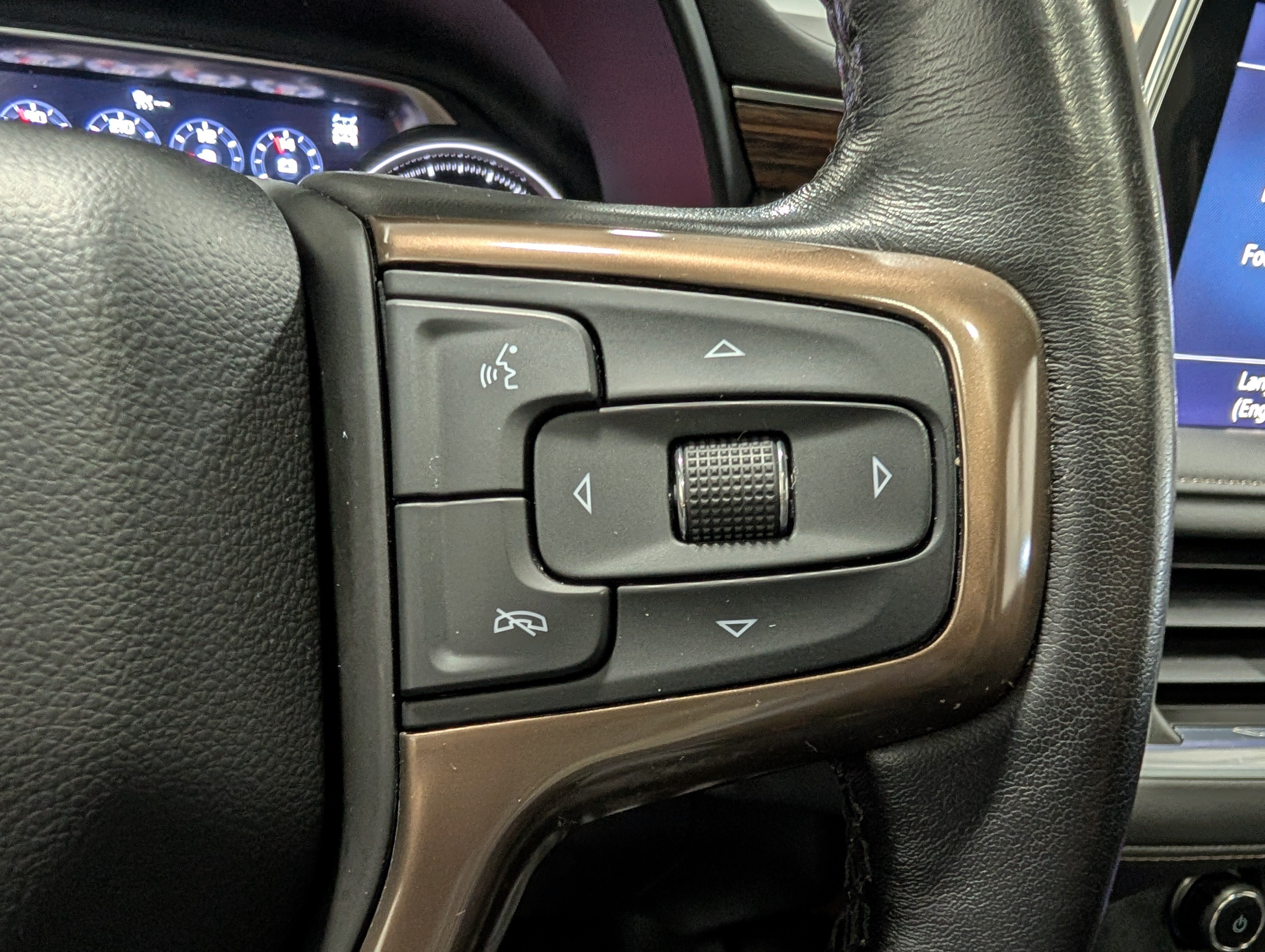 Used 2021 Chevrolet Suburban High Country AWD/4WD image 27