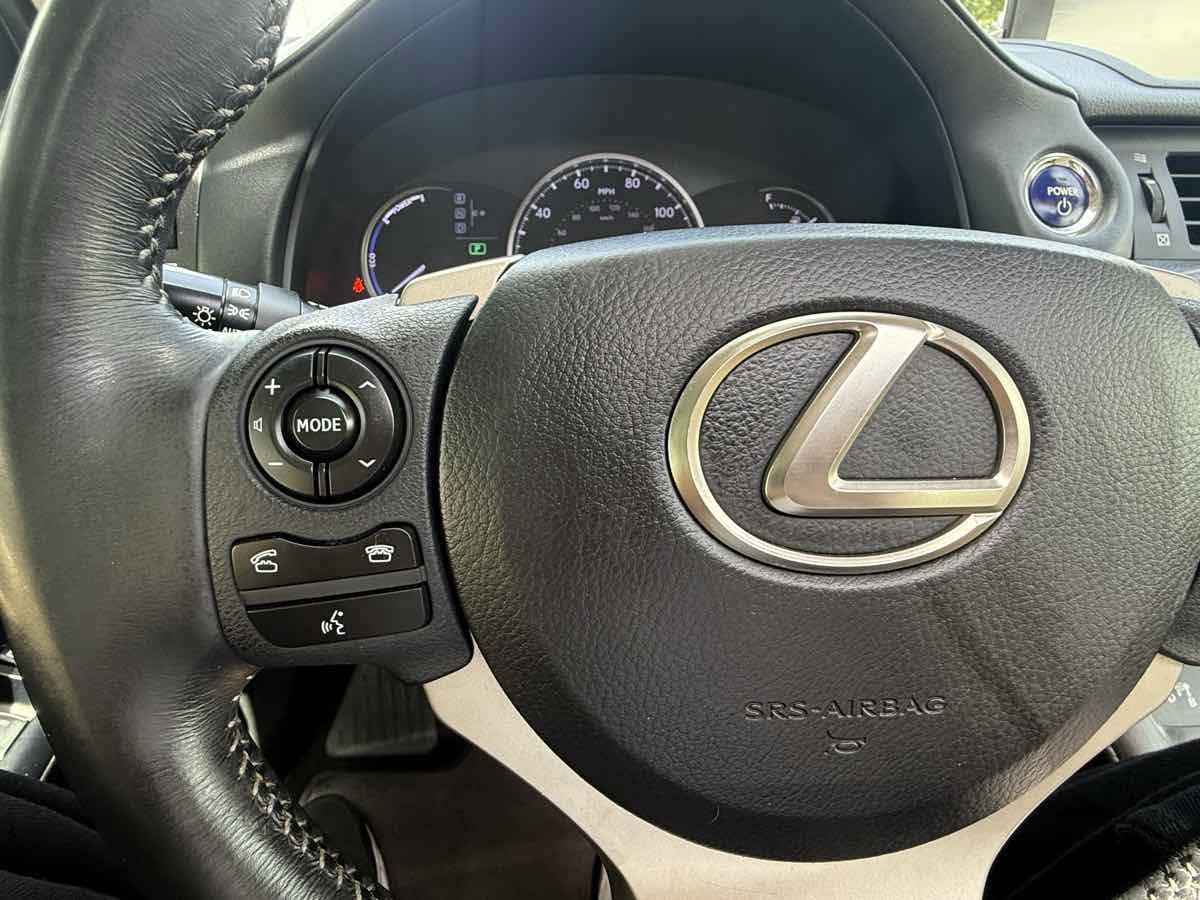 Used 2014 Lexus CT 200h FWD image 22