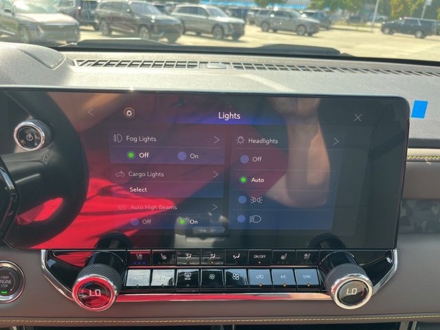 New 2026 Chevrolet Colorado ZR2 image 32