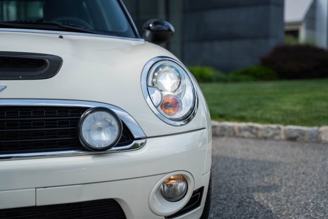 Used 2009 MINI Cooper John Cooper Works FWD image 4