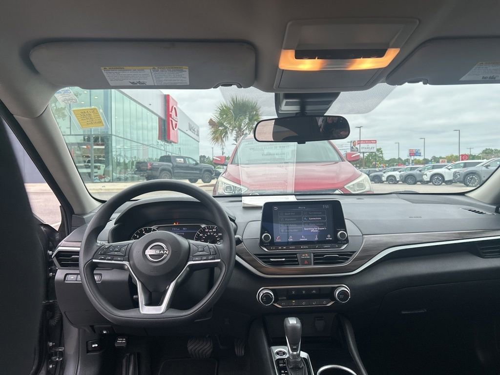 Certified 2024 Nissan Altima 2.5 SV FWD image 25