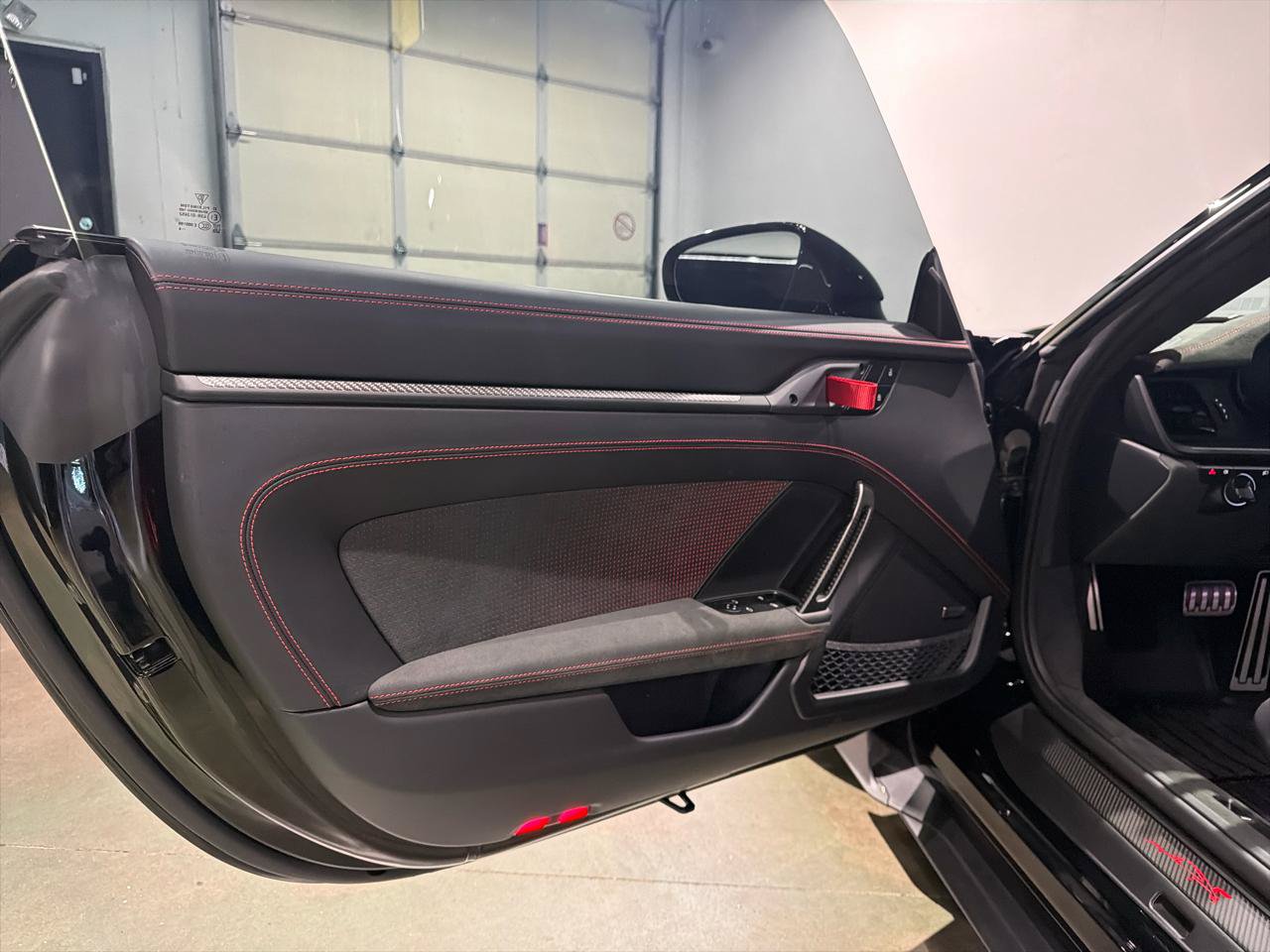 Used 2025 Porsche 911 GT3 RS RWD image 20