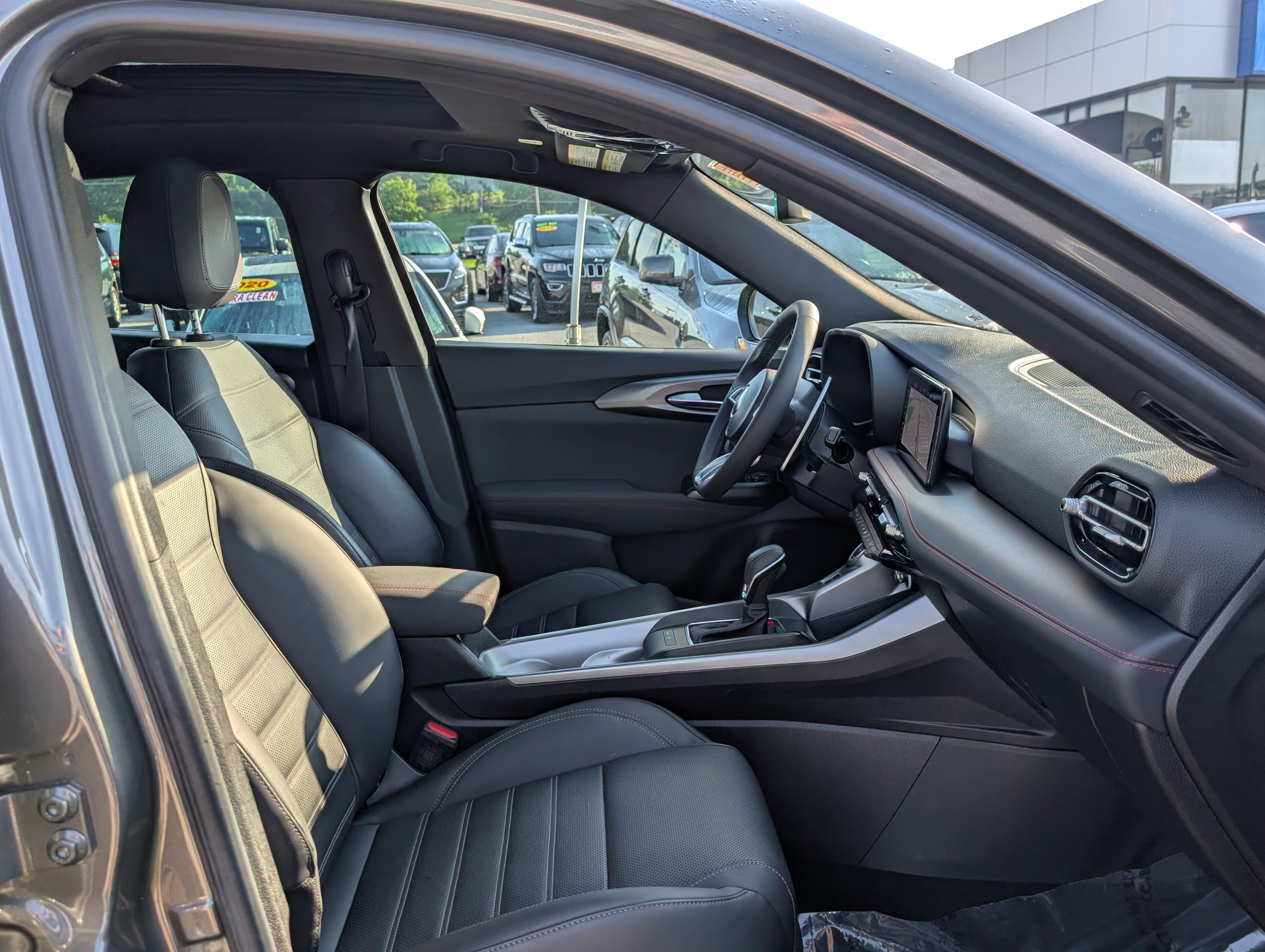 Used 2024 Dodge Hornet R/T Plus w/ R/T Blacktop Package AWD/4WD image 11