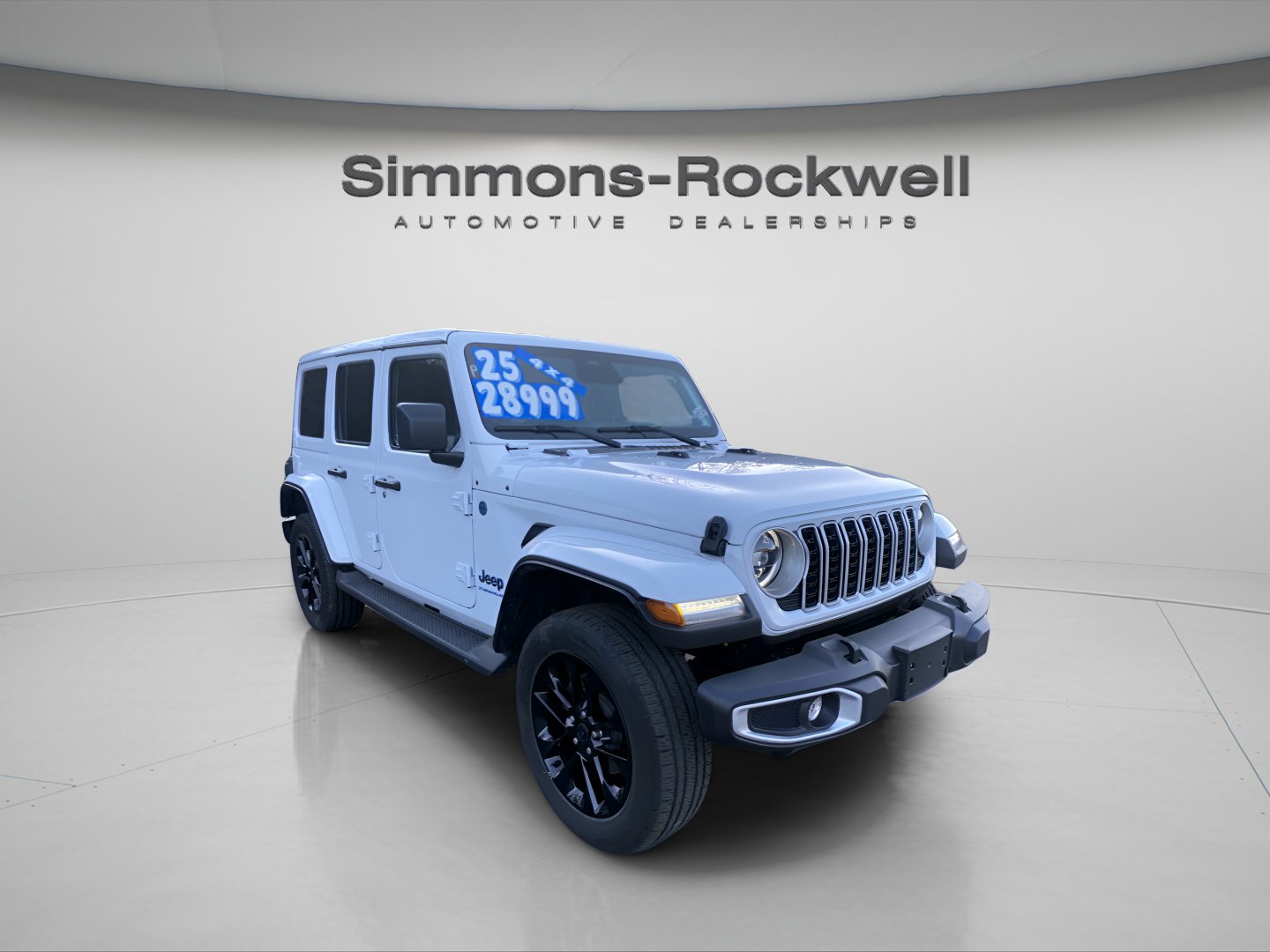 Used 2025 Jeep Wrangler Sahara image 3