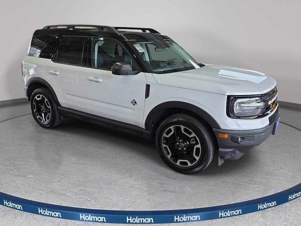 Certified 2024 Ford Bronco Sport Outer Banks w/ Tech Package AWD/4WD image 3