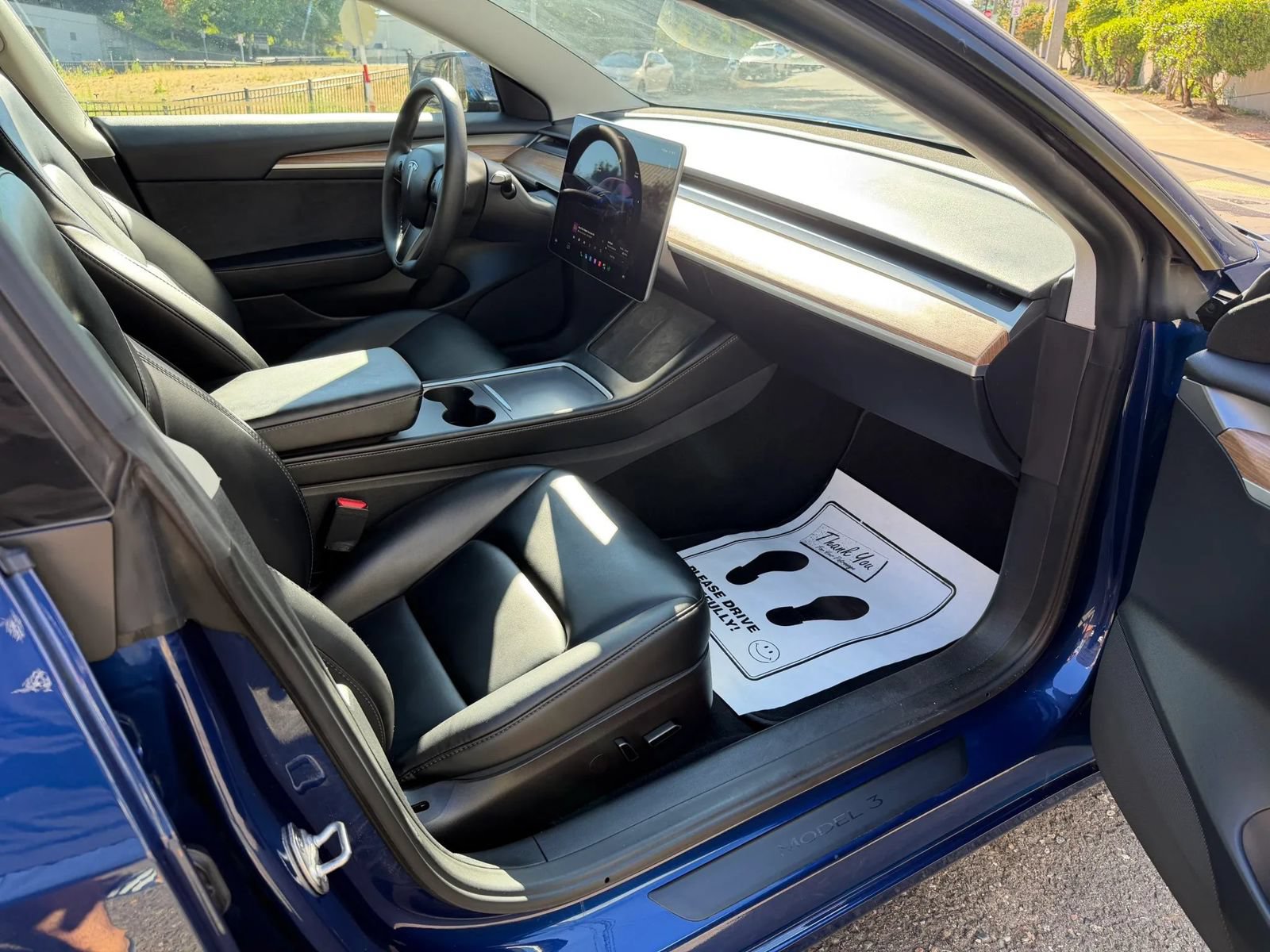 Used 2022 Tesla Model 3 Long Range AWD/4WD image 26