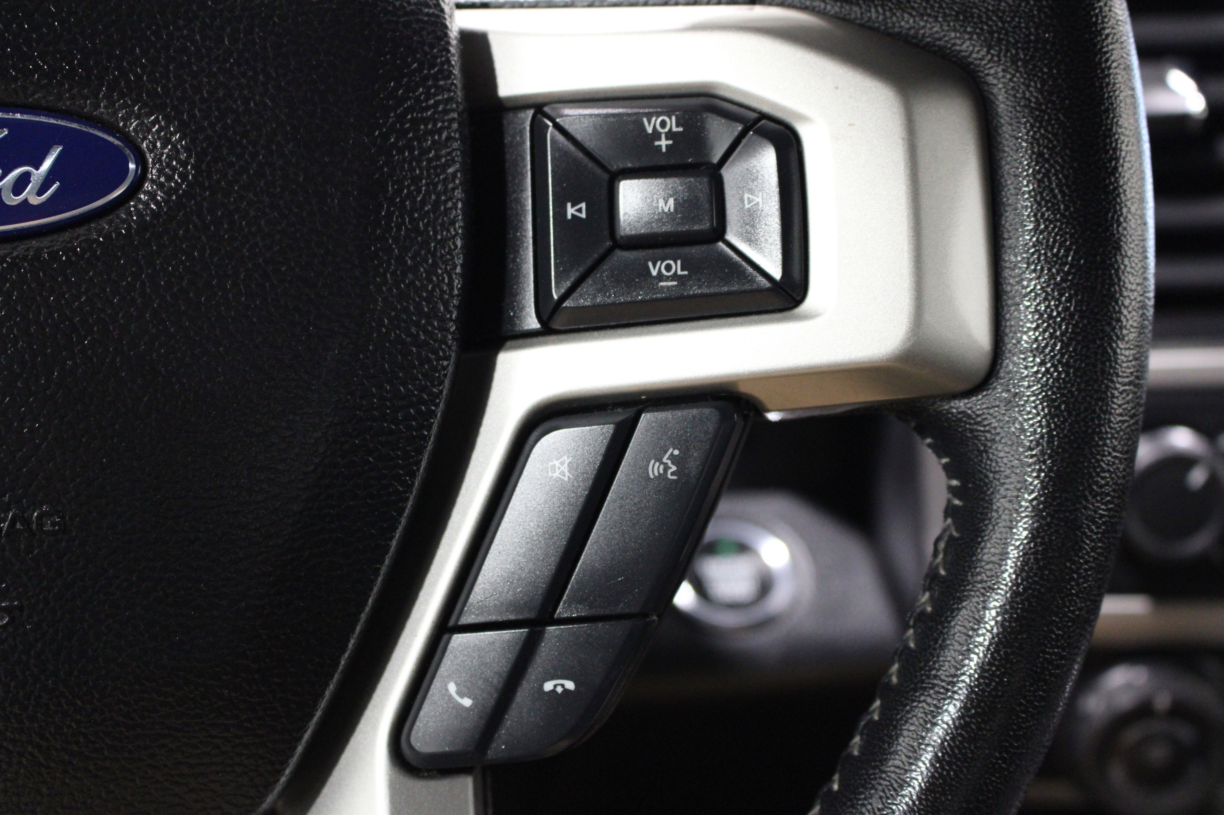 Used 2017 Ford F150 Lariat w/ Equipment Group 502A Luxury RWD image 12