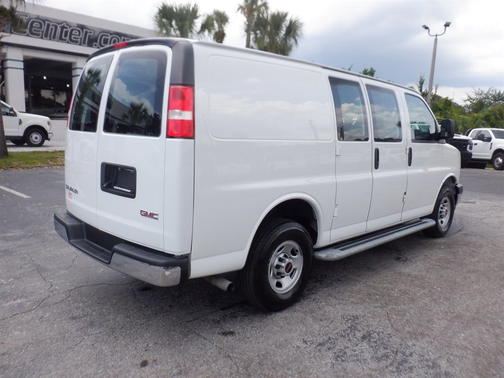 Used 2023 GMC Savana 2500 G2500 w/ Driver Convenience Package image 6