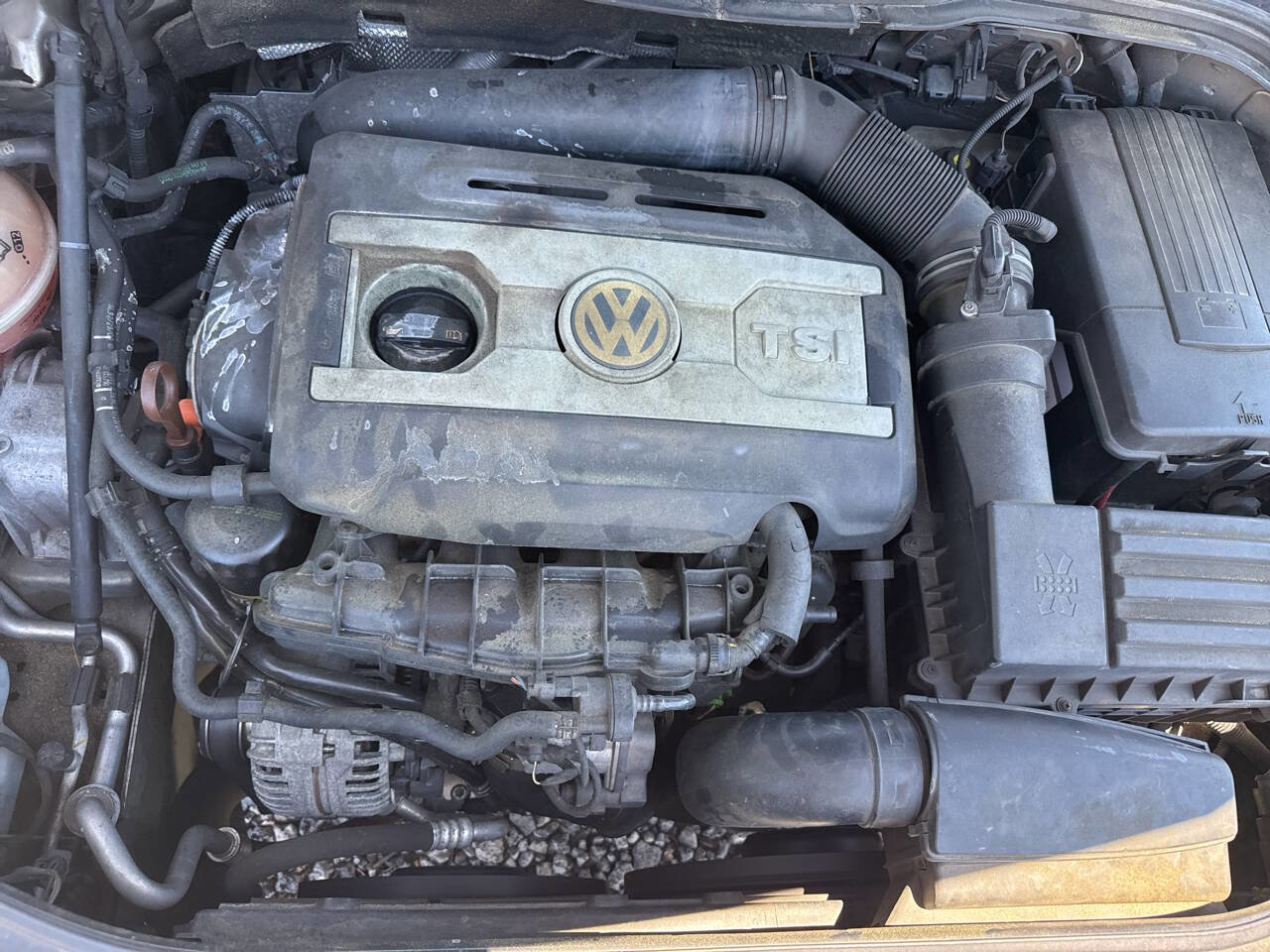 Used 2010 Volkswagen CC Sport FWD image 14