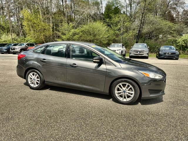 Used 2017 Ford Focus SE FWD image 10