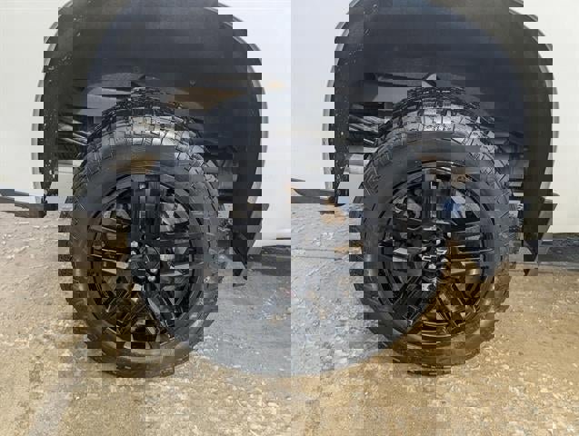 Used 2024 Chevrolet Silverado 1500 LT Trail Boss w/ Convenience Package II image 19