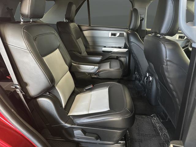 Used 2022 Ford Explorer XLT w/ Equipment Group 202A image 30