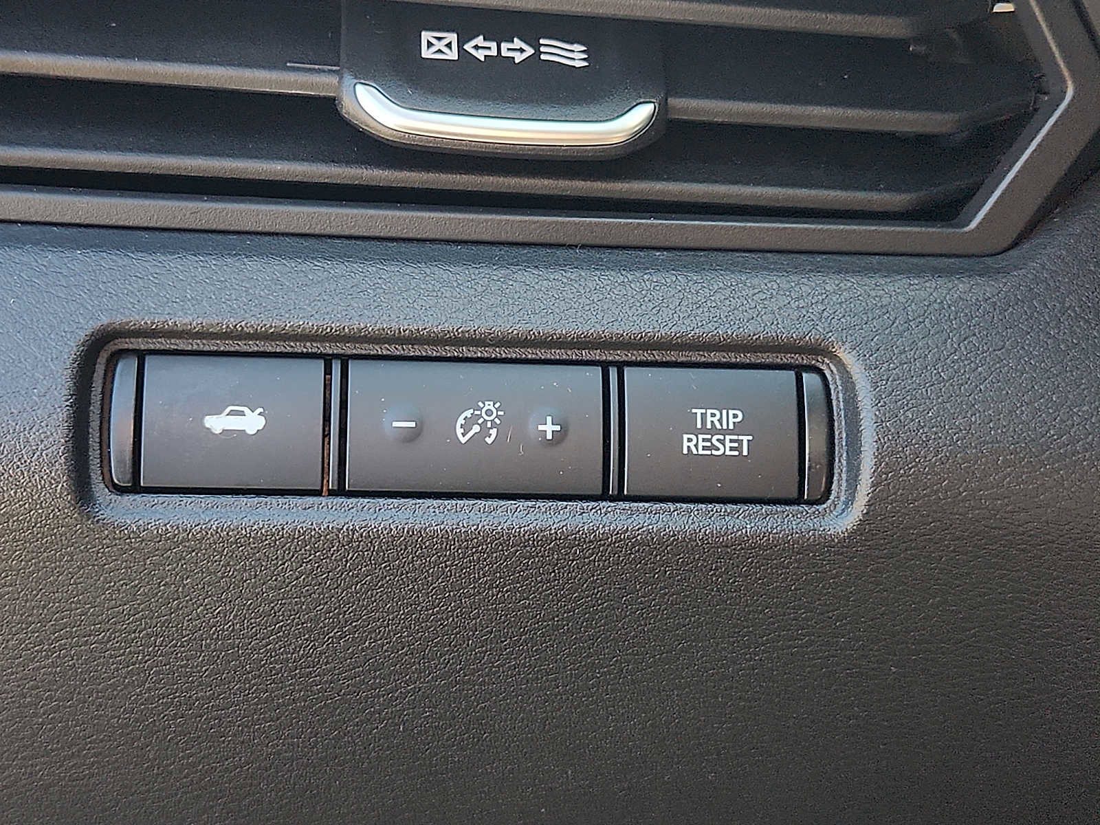 Used 2021 Nissan Altima 2.5 SR image 25