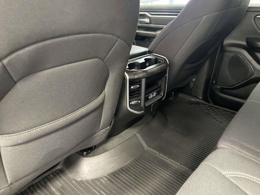 Used 2022 RAM 1500 Big Horn AWD/4WD image 18