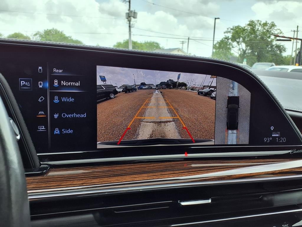 Used 2023 Cadillac Escalade Premium Luxury image 17